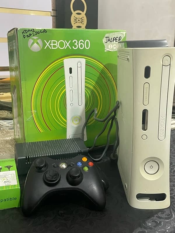 Xbox 360 complete with box 4