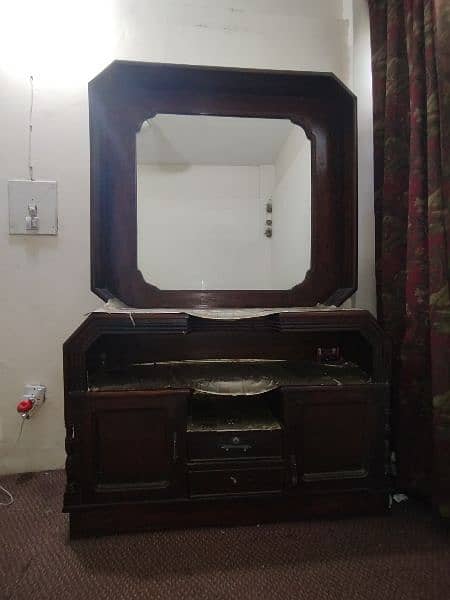 wide Dressing table 2