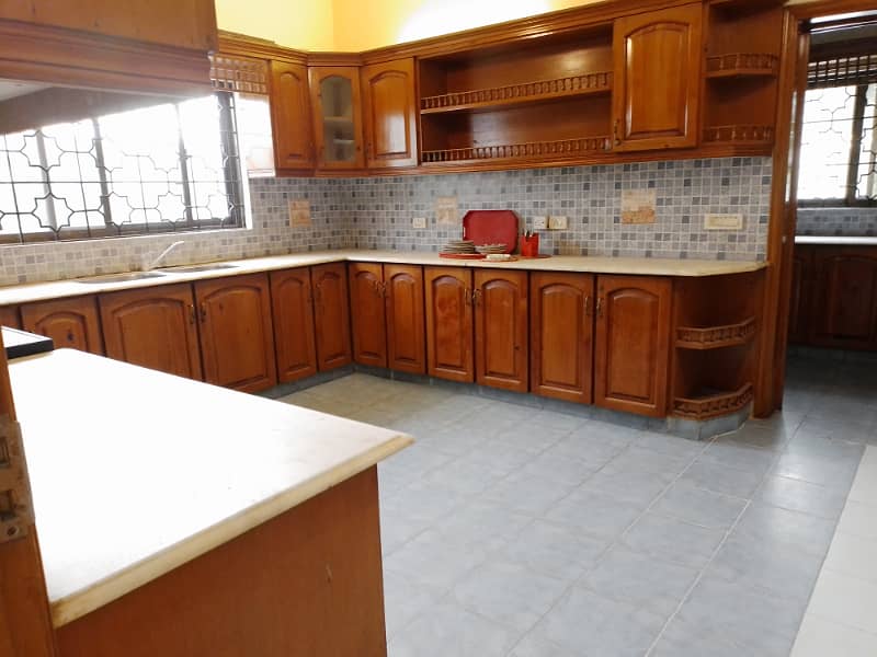 Lower portion for Rent on Khayaban-e-Mujahid 5