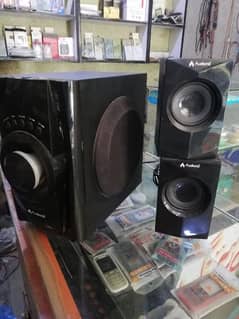 mega 40 woofer