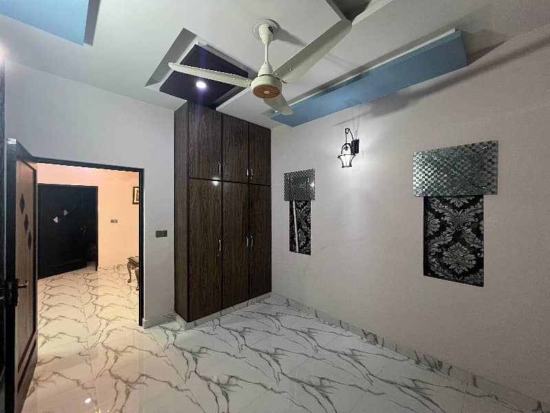 5 Marla 100% ORIGINAL PIC Beautiful House Available For Sale In Johar Town 15