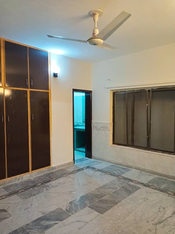 16 Marla open basement 3 bedroom attached mushroom for rent Prime location demand 75000 2