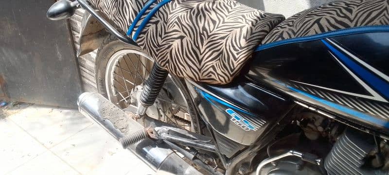 Suzuki Gs 150 Larkana number 4