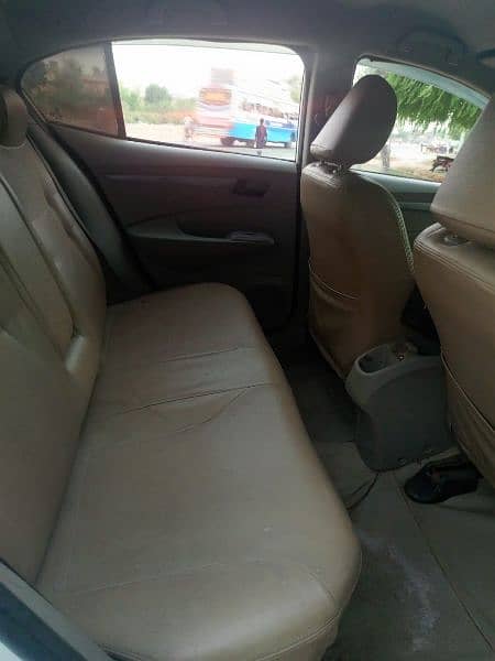 Honda City IVTEC 2017 03062137379 urgent sale need money 4