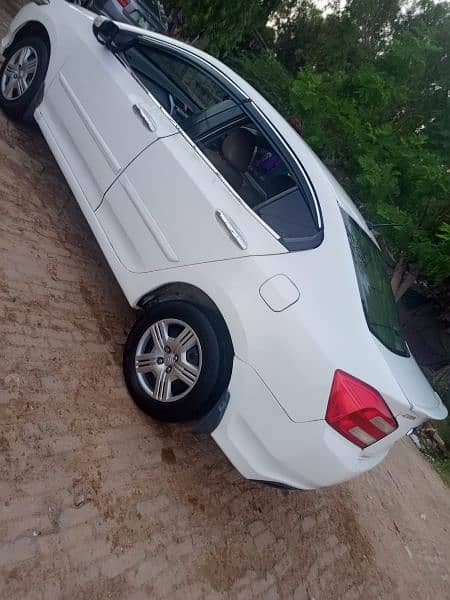 Honda City IVTEC 2017 03062137379 urgent sale need money 13