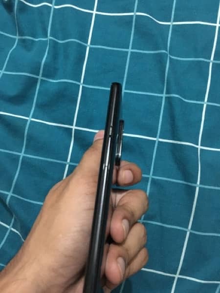 one plus 8 pro 7