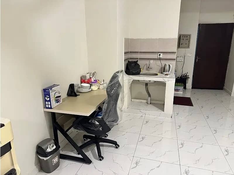 Fully Furnished Area 500 Square Feet Office Available For Rent 6