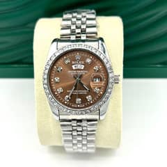 Rolex watch
Butterfly lock 1 year warrant WhatsApp 03053418985 0