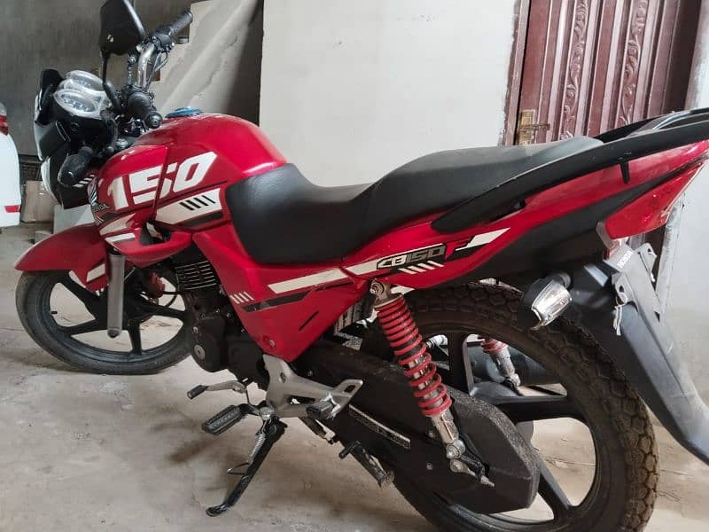 HONDA CB 150F 1