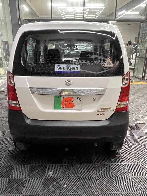 Suzuki Wagon R 2019 1