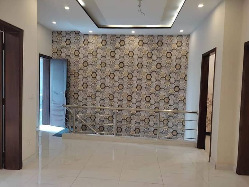 10 Marla House For Rent In Bahria Town Lahore 30