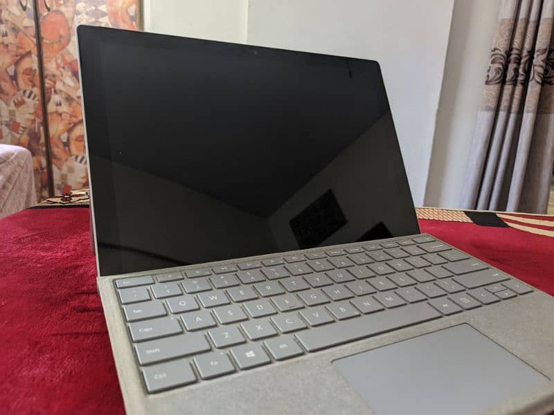 Microsoft Surface pro 7 10x10 condition touch working 7