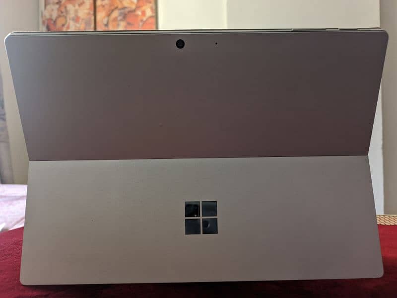 Microsoft Surface pro 7 10x10 condition touch working 12