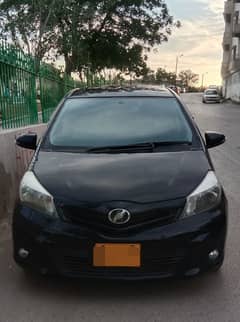 Toyota Vitz 2012 (push start)