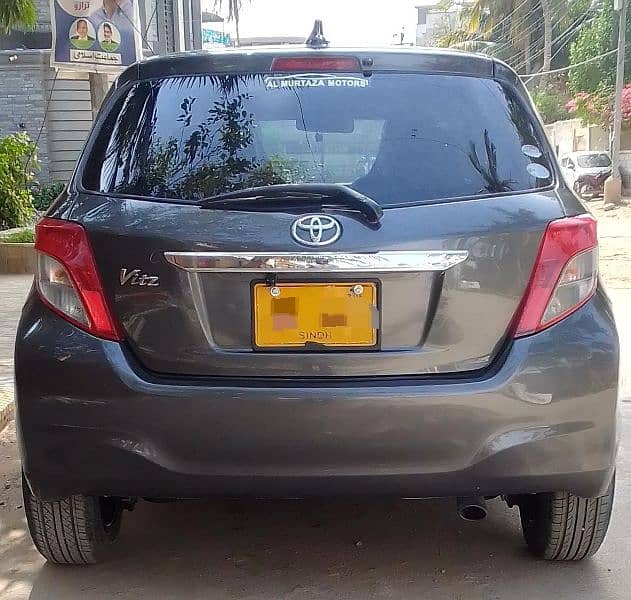 Toyota Vitz 2012 1