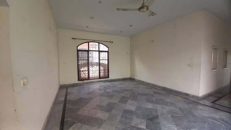 1 kanal Upper Portion For Rent D2 Block Johar Town 1