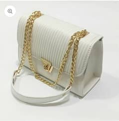 CHAIN STRAP SHOULDER BAG