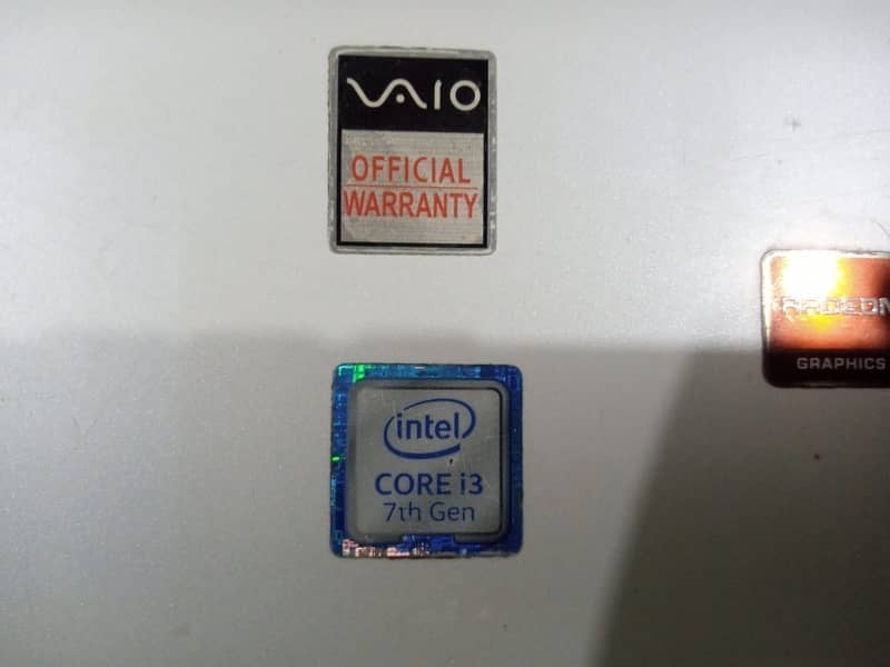 Sony  VAIO core  i3  7th generation 2.40GHZ   5/ 500 5