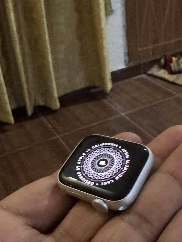 Apple watch SE 2 (2nd Gen) 40MM 5