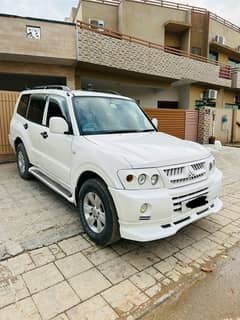 Mitsubishi Pajero 2006