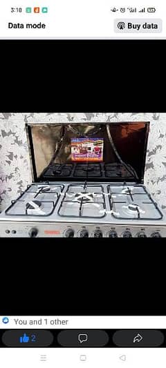 5 burner cooking range in lush condition, untouched