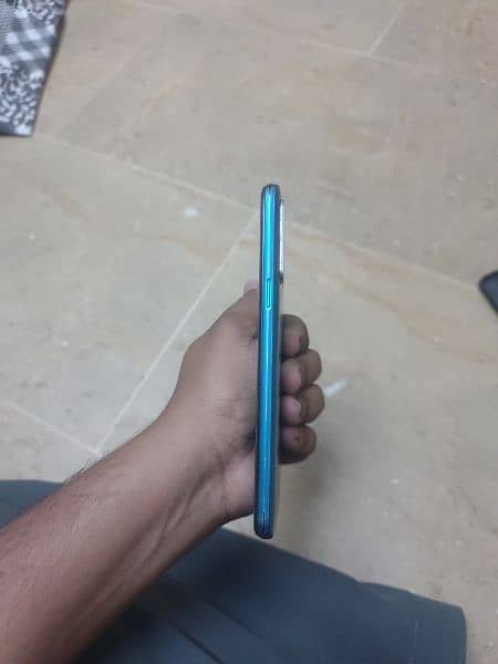 realme 5i 4/64 with box condition 10 /8 3