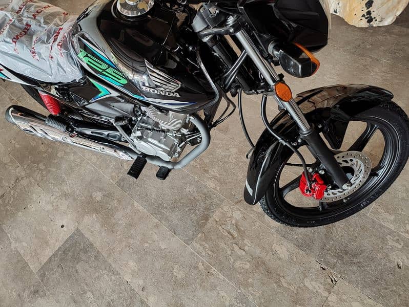 Honda CB125F 2024 model 1