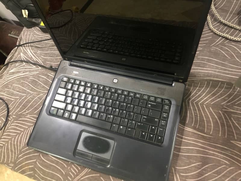 Dell Dual core 2GB / 60GB 1.73GHZ 3