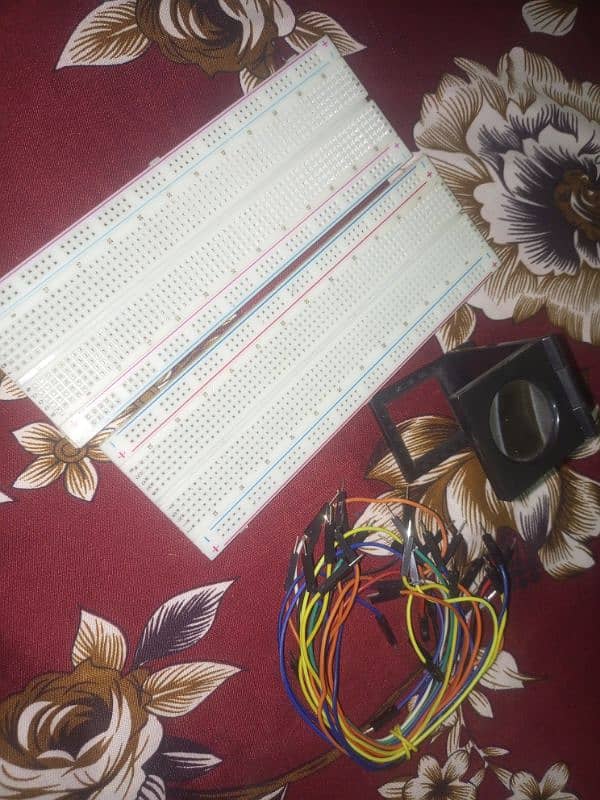 breadboard + speakers+fans for sale all 0