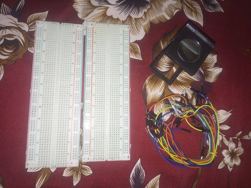 breadboard + speakers+fans for sale all 1