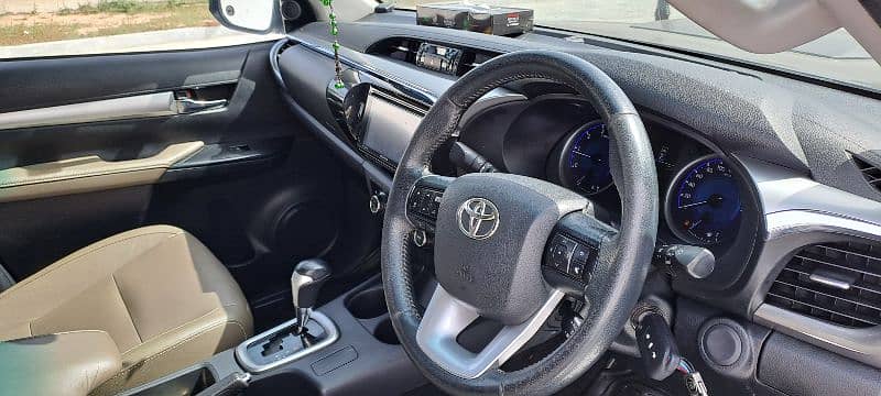 Toyota Hilux 2017 8