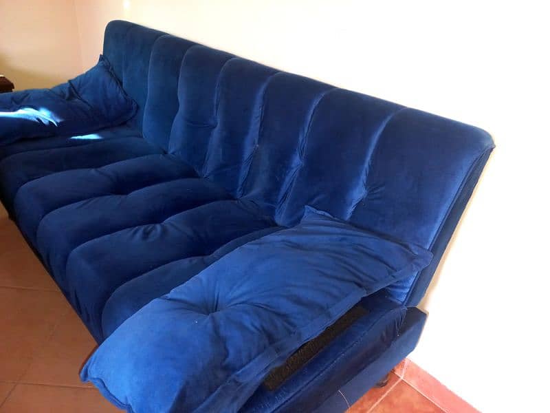 Blue Sofa combed 1