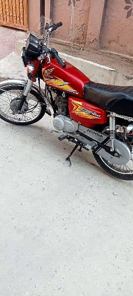 Honda 125cc 2021 model 0,3,1,9,1,7,0,7,2,0,4 3