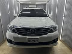 Toyota Fortuner 2015