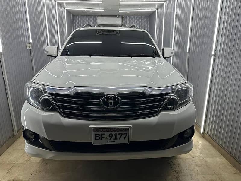 Toyota Fortuner 2015 0