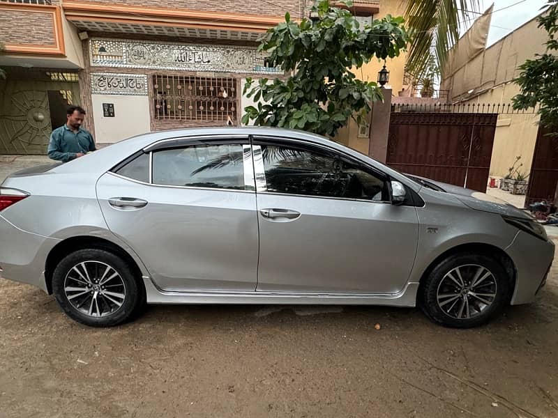 Toyota Corolla Altis 2019 6