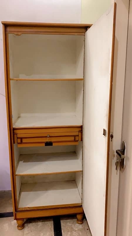 Two Wardrobe, One wardrobe single door, One wardrobe Double Door,New 1