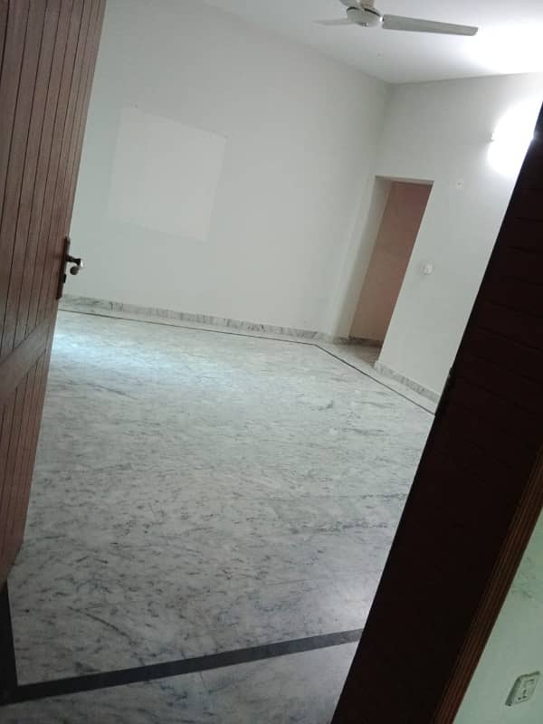 Separate Basement Corner House For Rent 40x80 Size G-14/4 9