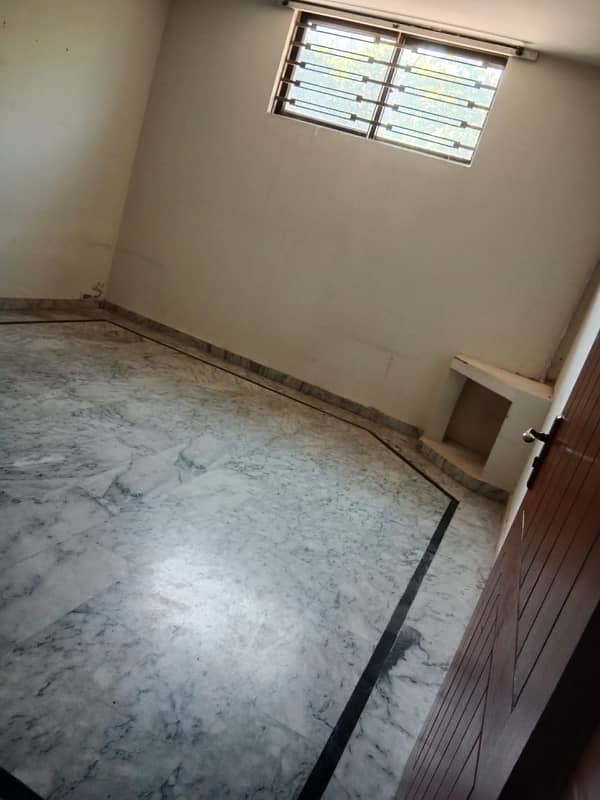 Separate Basement Corner House For Rent 40x80 Size G-14/4 11