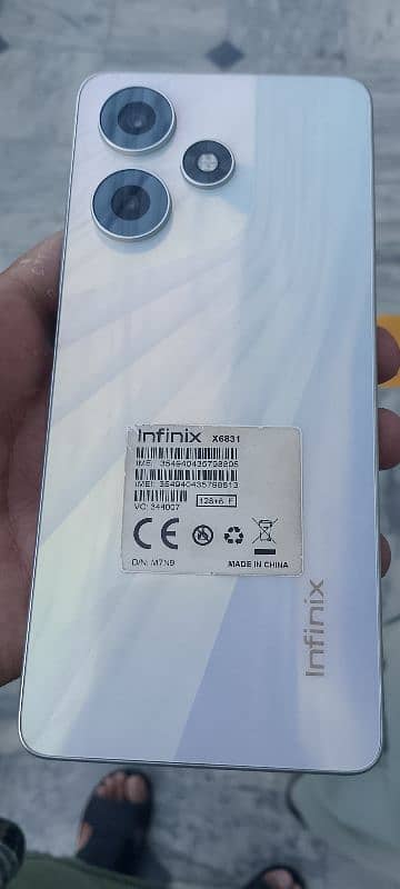 Infinix hot 30 16/128 1