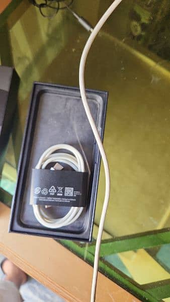 Samsung S22 Non PTA Complete Box Cable 11