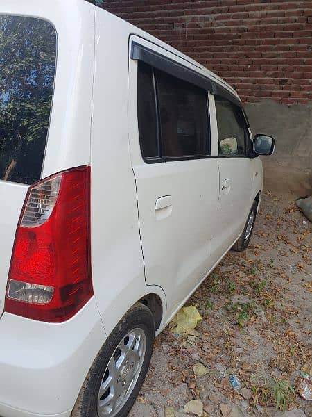 Suzuki Wagon R 2017 5