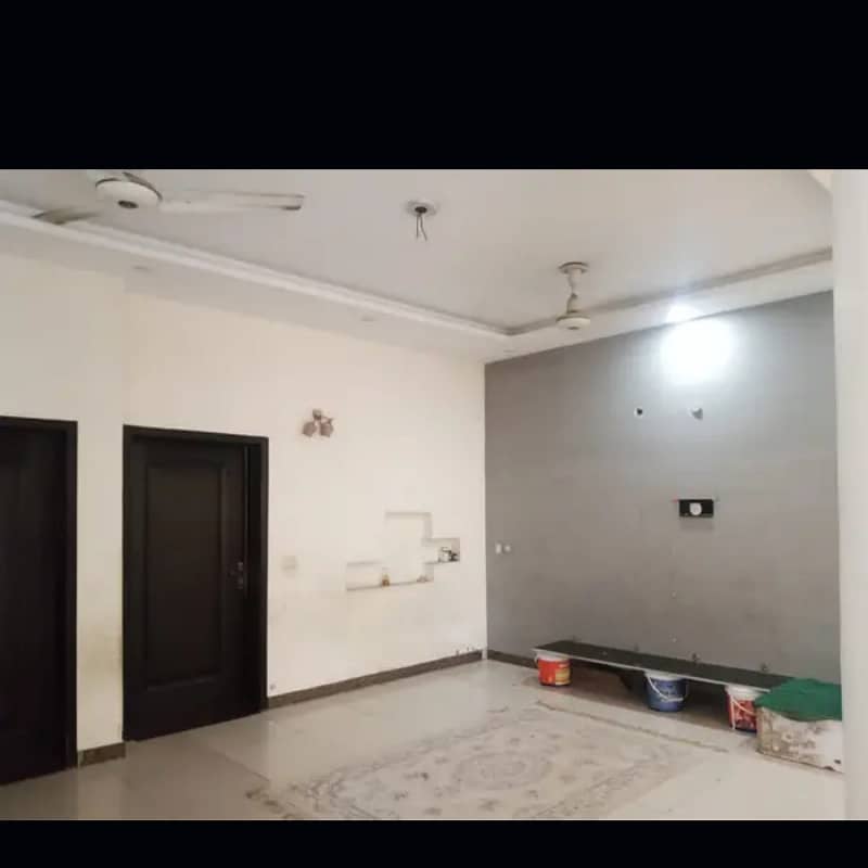 10 marla house for sale in paragon city lahore 2