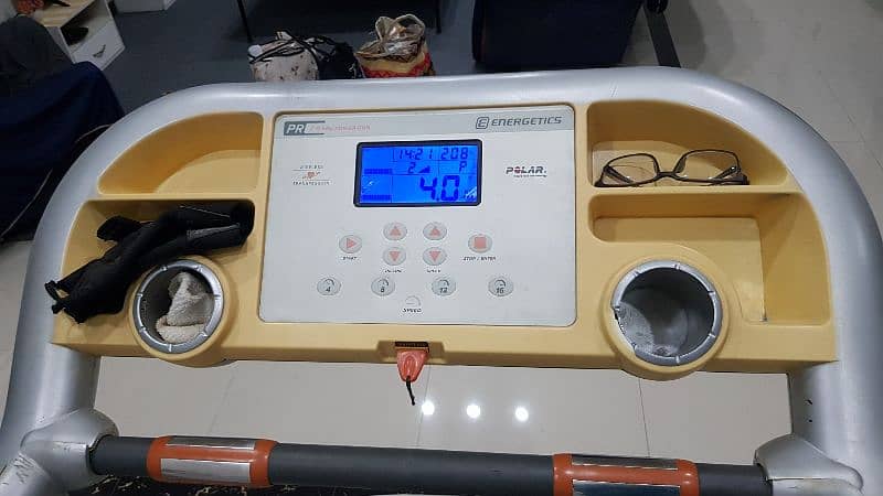 Energetics Treadmill 7.0 HRC Power with Auto Incline 1