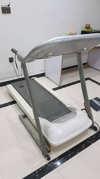 Energetics Treadmill 7.0 HRC Power with Auto Incline 3