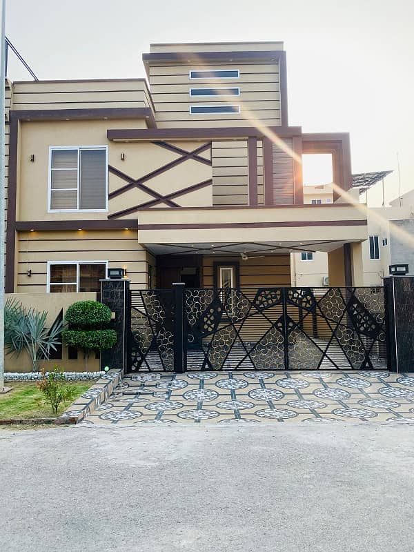 10 MARLA BRAND NEW DOUBLE STORY HOUSE AVAILABLE FOR SALE, IN CITI HOUSING GUJRANWALA 0