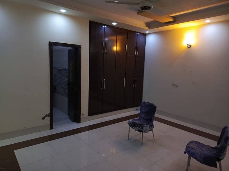 1 Kanal Lower Lock Upper Portion Available For Rent In Tariq Gardens Lahore 0