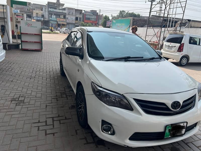 Toyota Corolla GLI 1.6 Automatic limited edition 2013 1