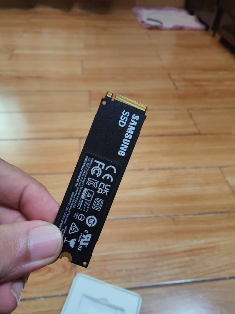 Samsung 500GB 980 PCIe 3.0 x4 M. 2 Internal SSD 1