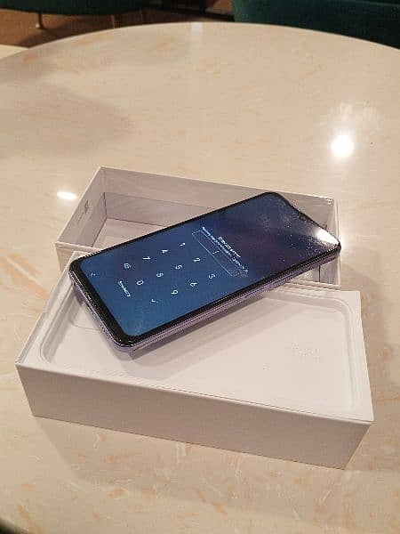 Vivo y17s 6+6/128  10/10 Condition 2